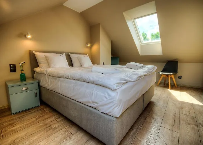 Apartament Bursztynowa17 *