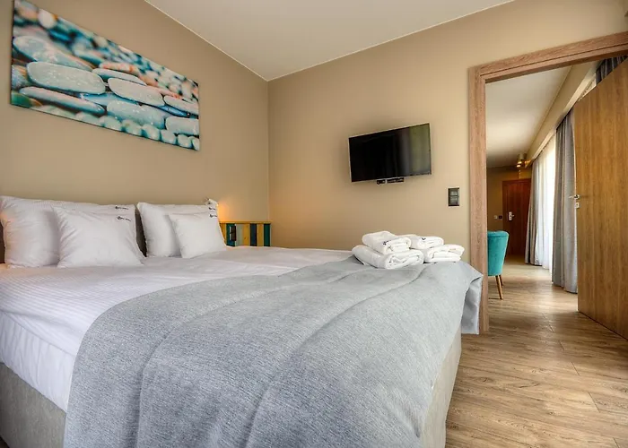 Apartament Bursztynowa17 *